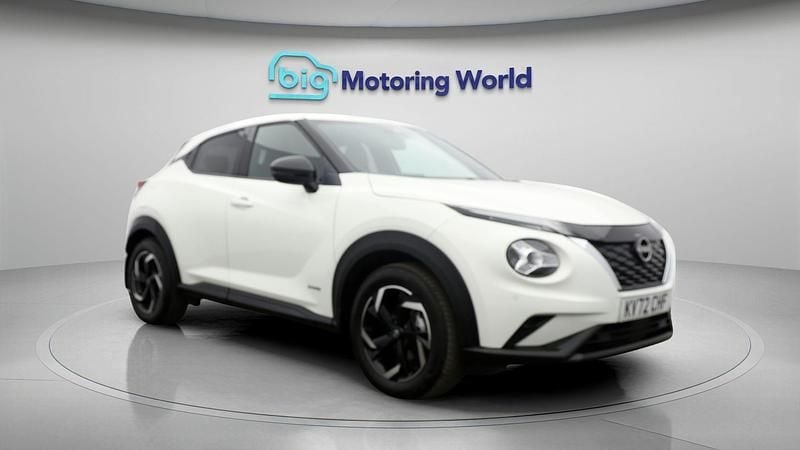 White Used 2022 Nissan Juke N-Connecta SUV | £16,900 (Good price) - Image 1/4