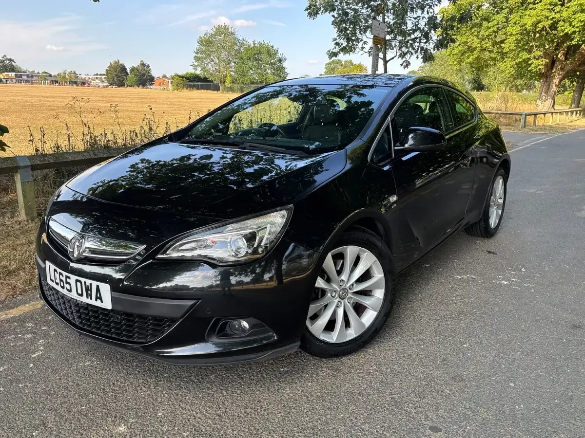 Used Vauxhall Astra GTC SRi 2015 Black Hatchback