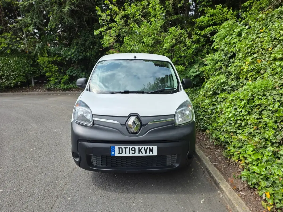 Gebraucht Renault Kangoo Business 44 kW (60 PS) 2019 Weiß Van / Kleinbus