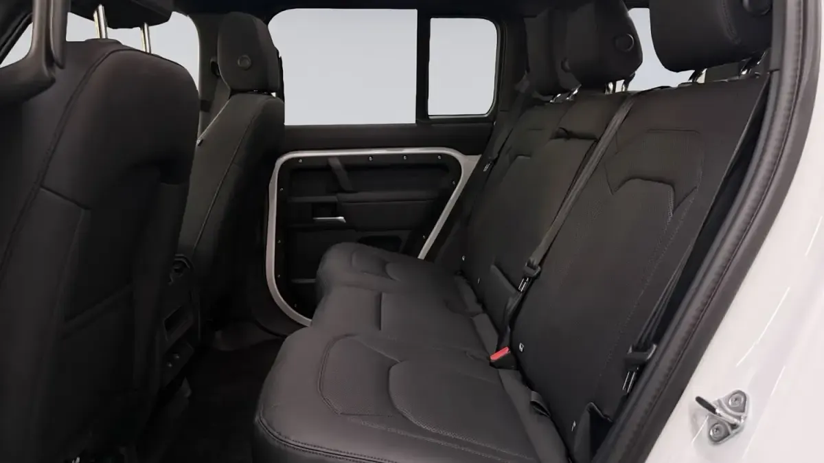 Usado Land Rover Defender SE Dynamic 2026 Branco SUV