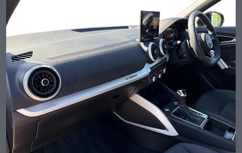 Used Audi Q2 Black Edition 147 HP (108 kW) 2025 Grey SUV