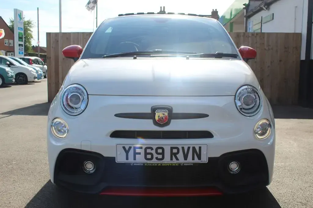 Used Abarth 595 Esseesse 180 HP (132 kW) 2020 White Hatchback