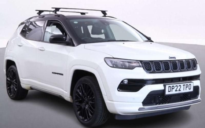Used Jeep Compass 241 HP (177 kW) 2022 White/black SUV