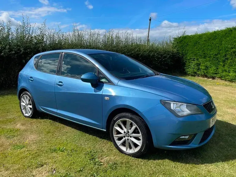 Used Seat Ibiza 85 HP (62 kW) 2014 Blue Hatchback