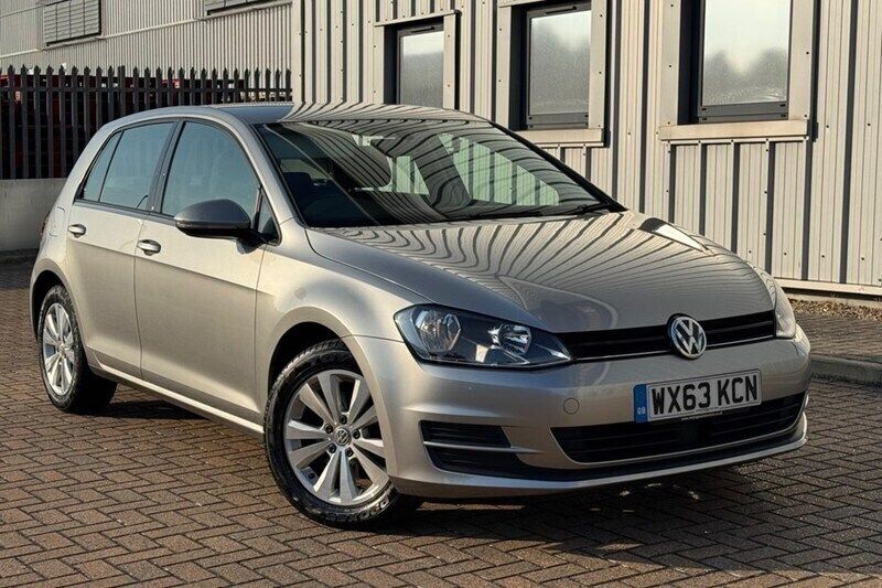 Silver Used 2013 VW Golf VII SE Hatchback | £8,000 (Fair price) - Image 1/1