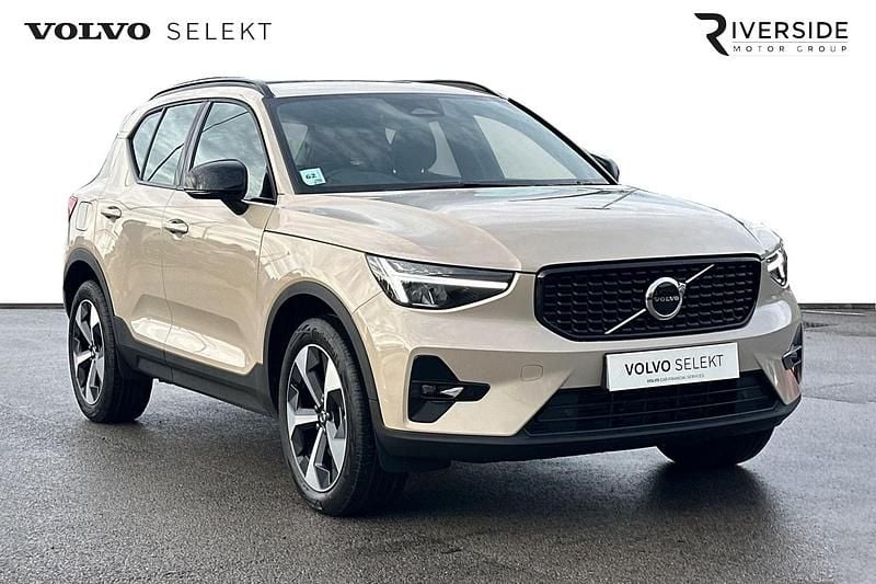 Other Used 2024 Volvo XC40 Plus SUV | £31,995 (Fair price) - Image 1/4