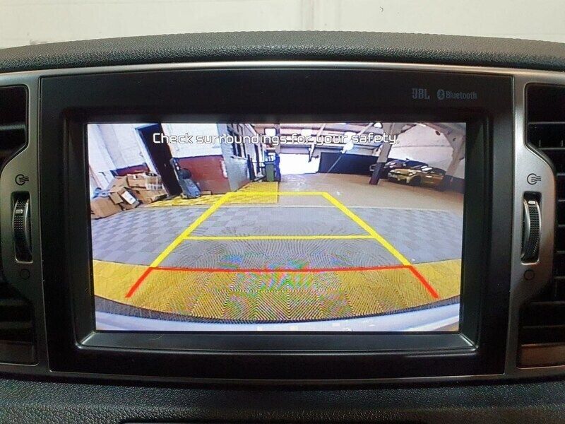 Image 4/4