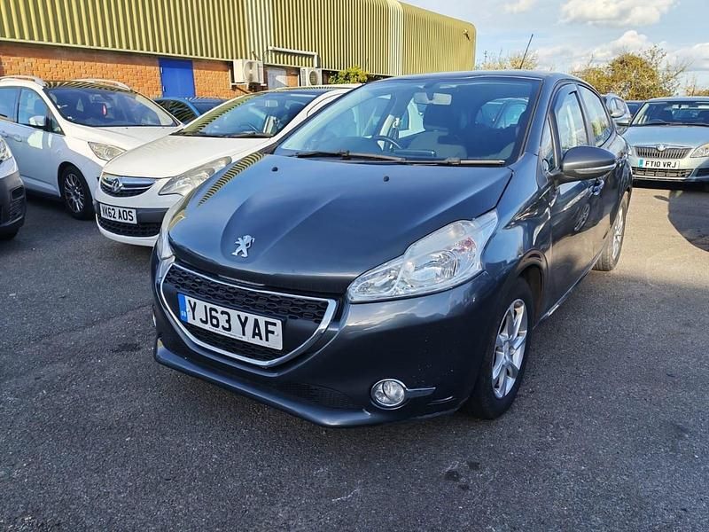 Used Peugeot 208 Active 68 HP (50 kW) 2013 Grey Hatchback