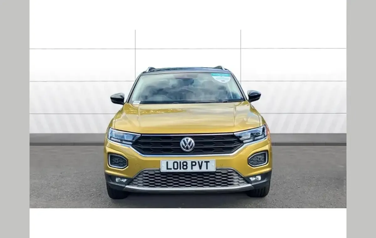 Used VW T-Roc SEL 190 HP (139 kW) 2018 Yellow SUV