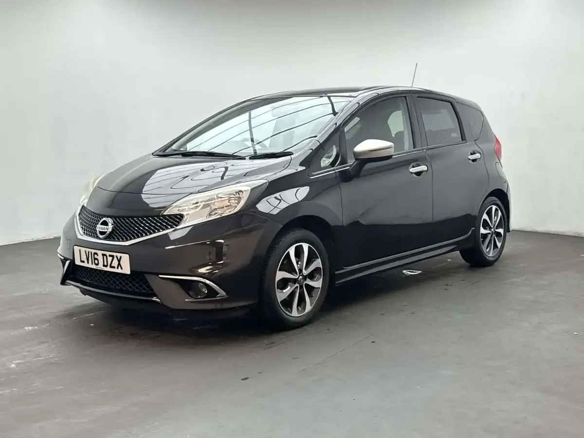 Used Nissan Note N-TEC 80 HP (58 kW) 2016 Black Hatchback