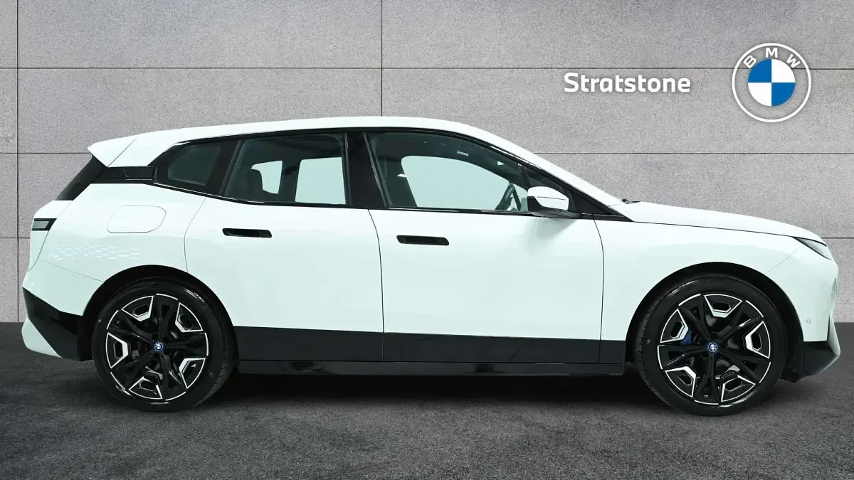 Used BMW iX M Sport 236 kW (322 HP) 2022 White SUV