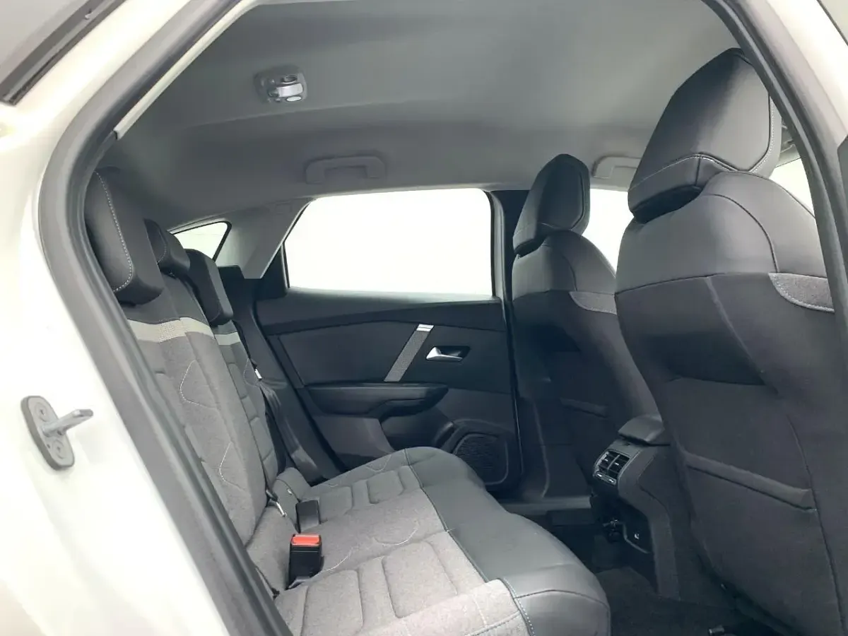 Usado Citroën C4 PureTech 127 HP (93 kW) 2022 Branco Citadino