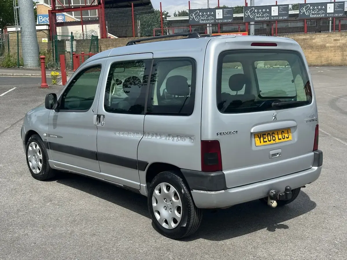 Used Peugeot Partner Quiksilver 2006 Silver MPV