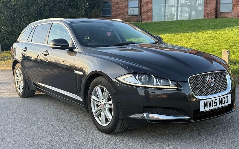 Used Jaguar XF Luxury 200 HP (147 kW) 2015 Sedan
