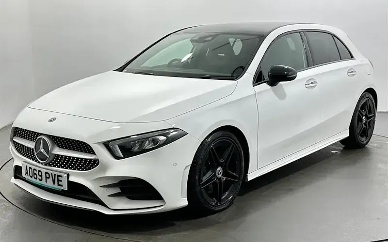 Used Mercedes A220 AMG Line Premium 190 HP (139 kW) 2019 White Hatchback