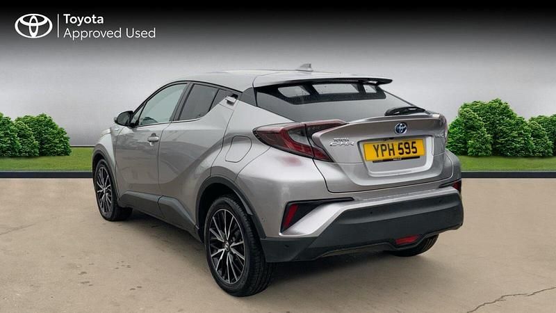 Used Toyota C-HR 122 HP (89 kW) 2018 Metal stream SUV
