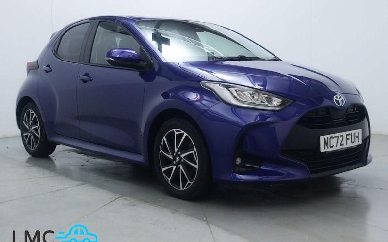 Second-hand Toyota Yaris Hybrid Design 116 CP (85 kW) 2026 Hatchback