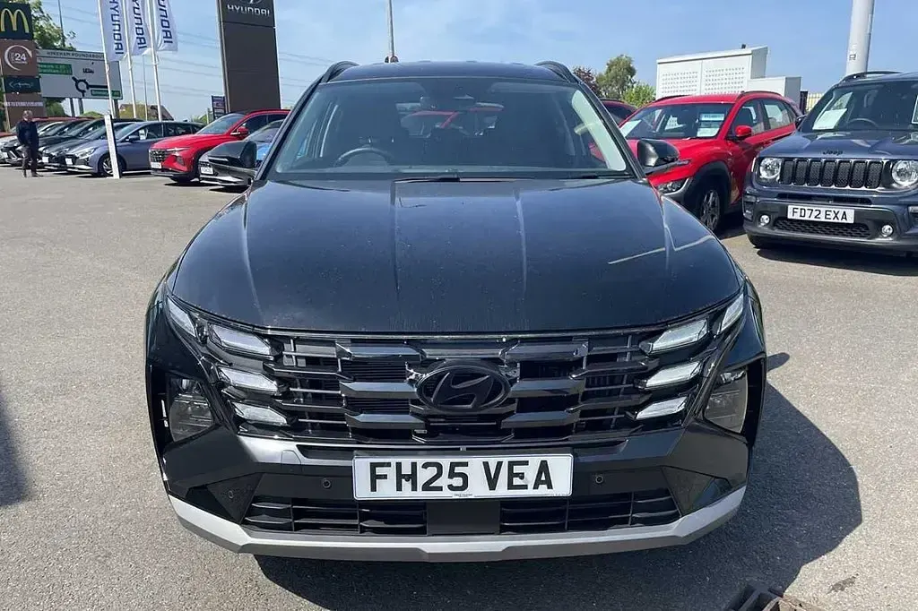 Used Hyundai Tucson Premium 252 HP (185 kW) 2025 Abyss black SUV