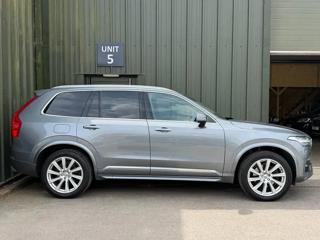 Used Volvo XC90 Inscription 225 HP (165 kW) 2015 Grey SUV