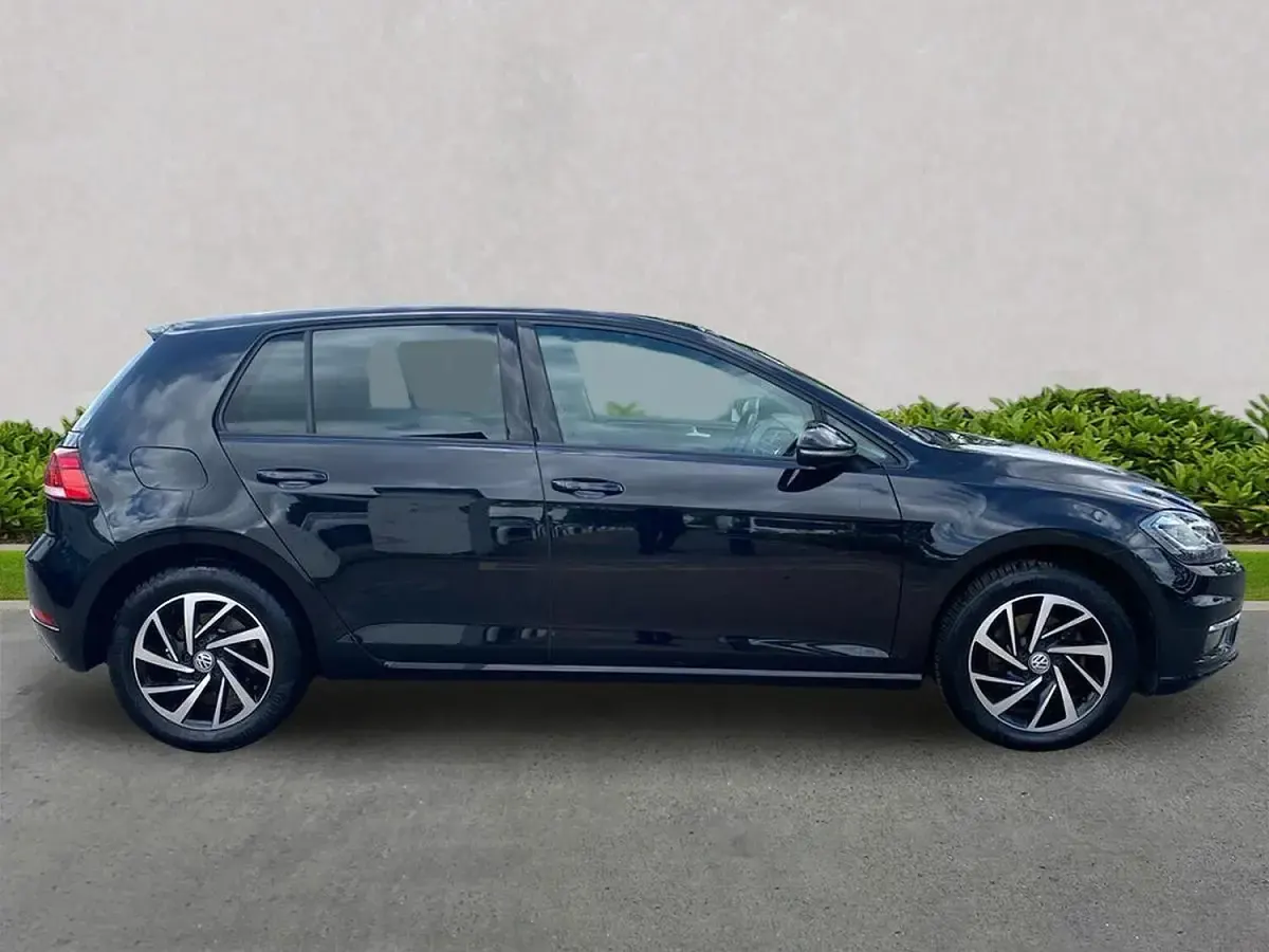 Used VW Golf VII Edition 150 HP (110 kW) 2020 Black Hatchback