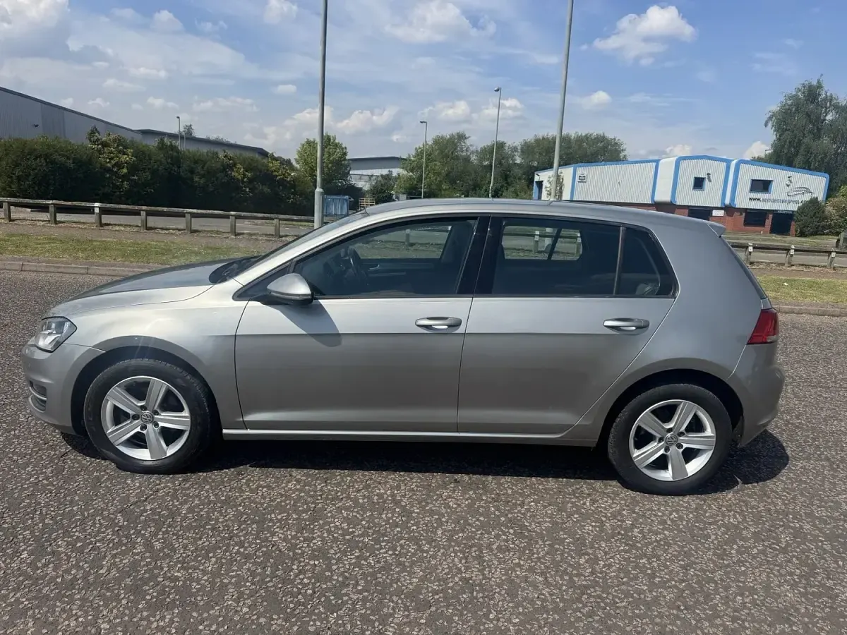 Used VW Golf VII Match 110 HP (80 kW) 2015 Silver Hatchback