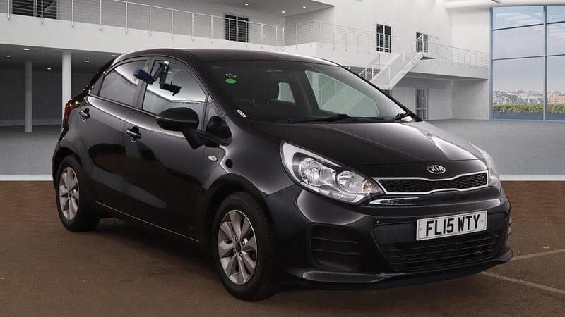 Black Used 2015 Kia Rio Hatchback | £5,700 (Fair price) - Image 1/4