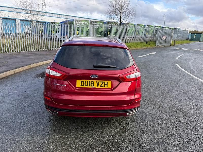 Used Ford Mondeo Titanium 180 HP (132 kW) 2018 Red Estate