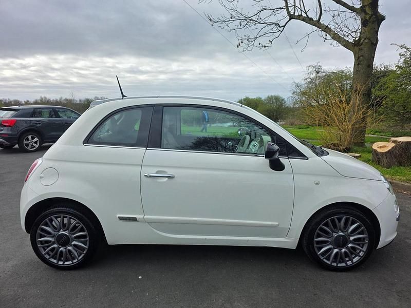 Used Fiat 500 69 HP (50 kW) 2015 White Hatchback