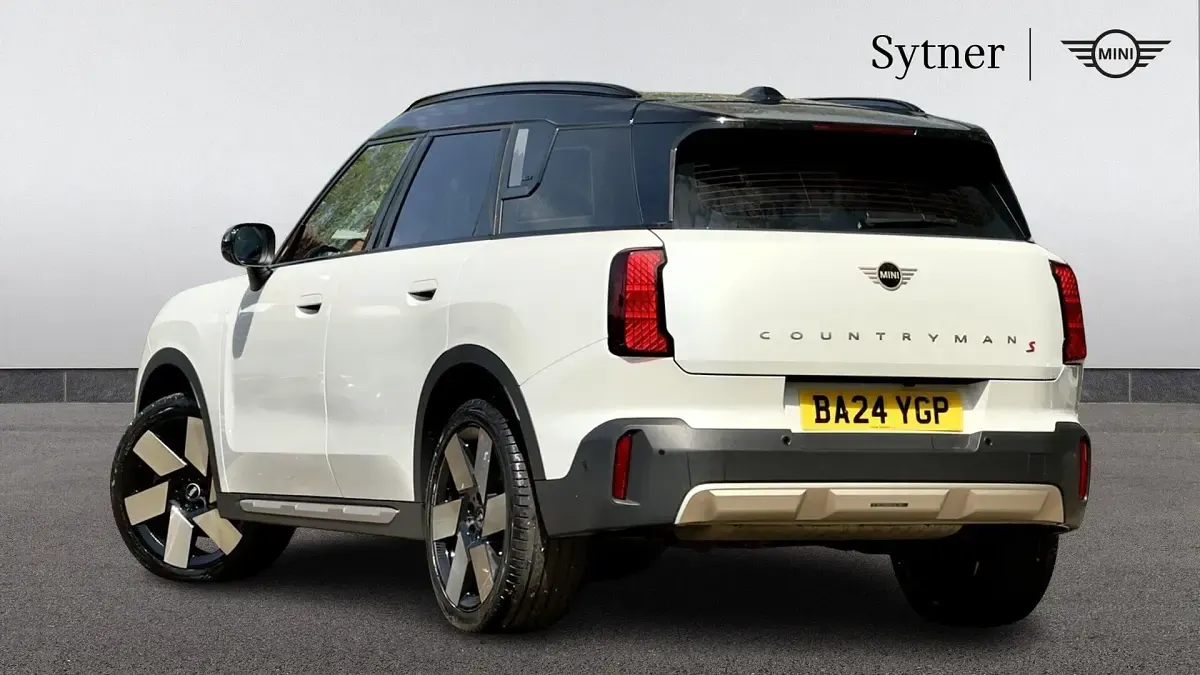 Używany Mini Countryman 215 KM (158 kW) 2024 Biały SUV