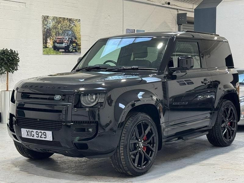Used Land Rover Defender S 400 HP (294 kW) 2021 Black SUV
