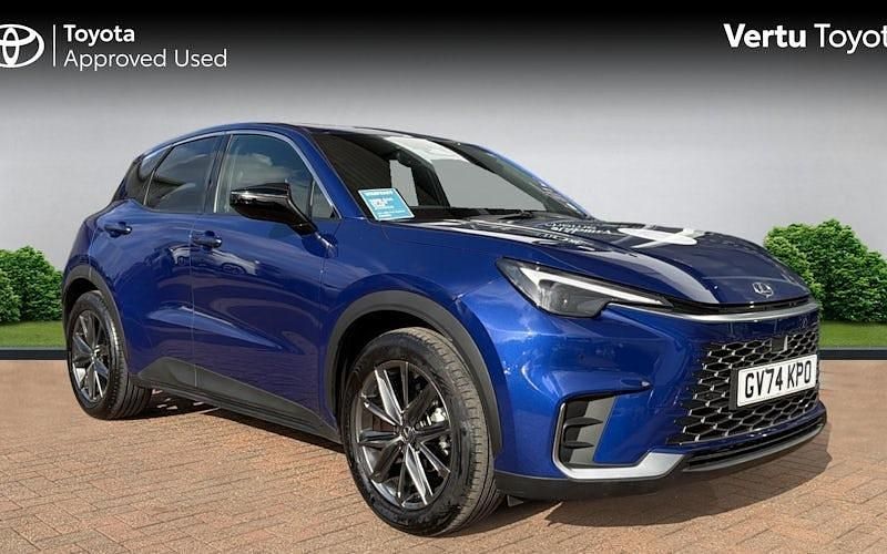 Used Lexus LBX 136 HP (100 kW) 2026 SUV