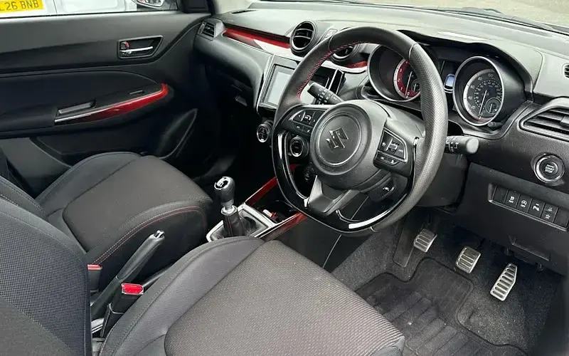 Used Suzuki Swift Sport 129 HP (94 kW) 2024 White Hatchback