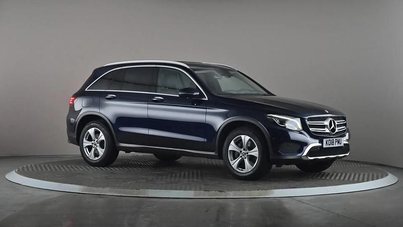 Used Mercedes GLC250 204 HP (150 kW) 2018 Blue SUV