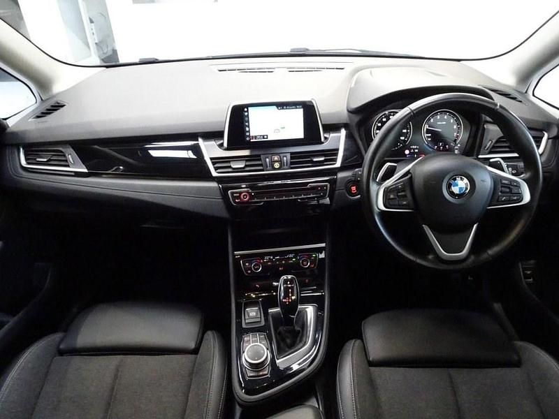 Used BMW 220 Sport Line 192 HP (141 kW) 2020 White MPV