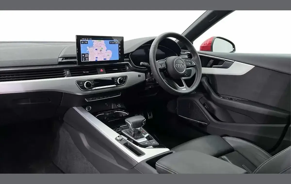 Używany Audi A5 S-Line 200 KM (147 kW) 2024 Czerwony Hatchback