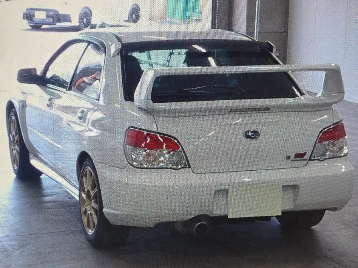Used Subaru Impreza 160 HP (117 kW) 2006 White Sedan