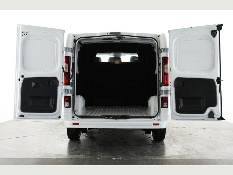 New Renault Trafic 168 HP (123 kW) 2026 White