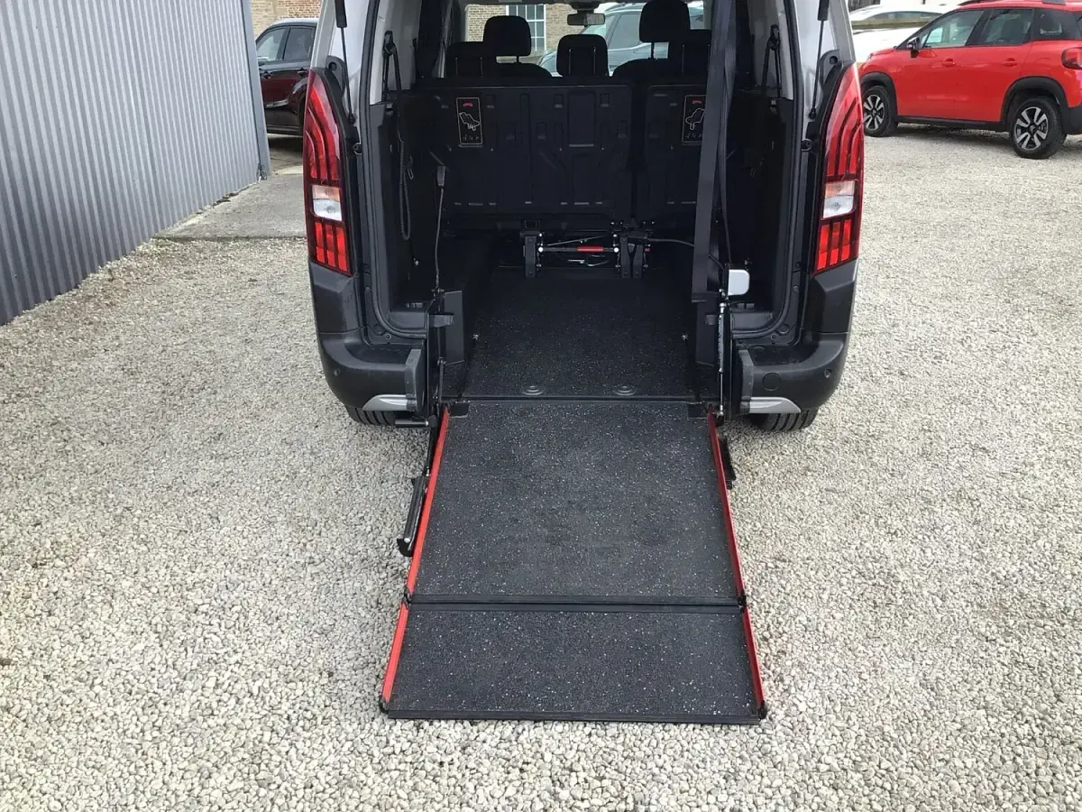Used Peugeot Rifter Allure 2019 Beige MPV