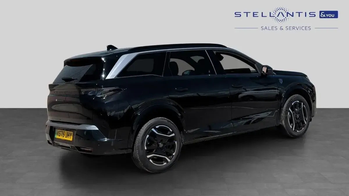 Used Peugeot 5008 GT 152 kW (207 HP) 2025 Black SUV