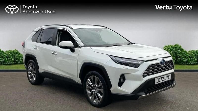 Used 2022 Toyota RAV4 Estate | £24,837 (A bit pricey) - Image 1/3