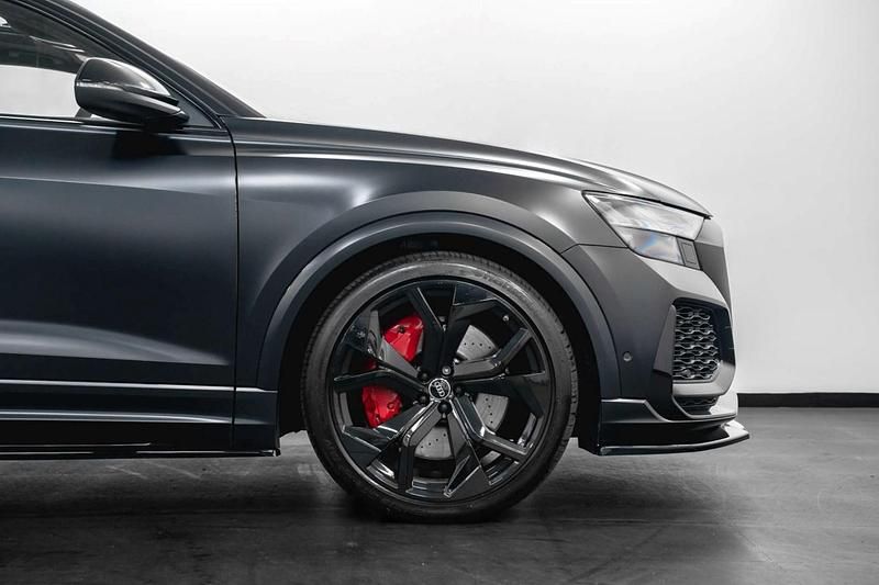 Used Audi RS Q8 Performance 600 HP (441 kW) 2020 Black SUV