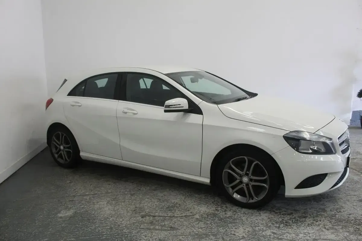 Used Mercedes A200 2013 White Hatchback