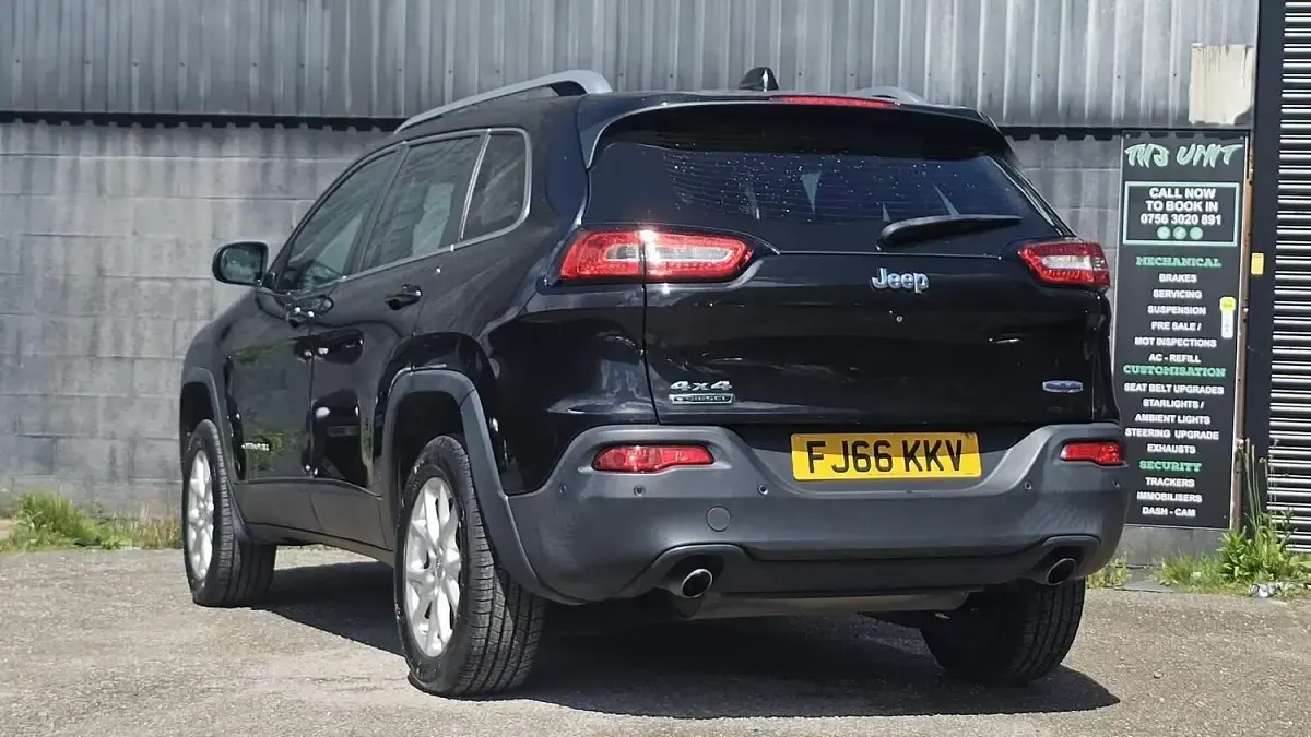 Used Jeep Cherokee Limited 170 HP (125 kW) 2017 Black SUV