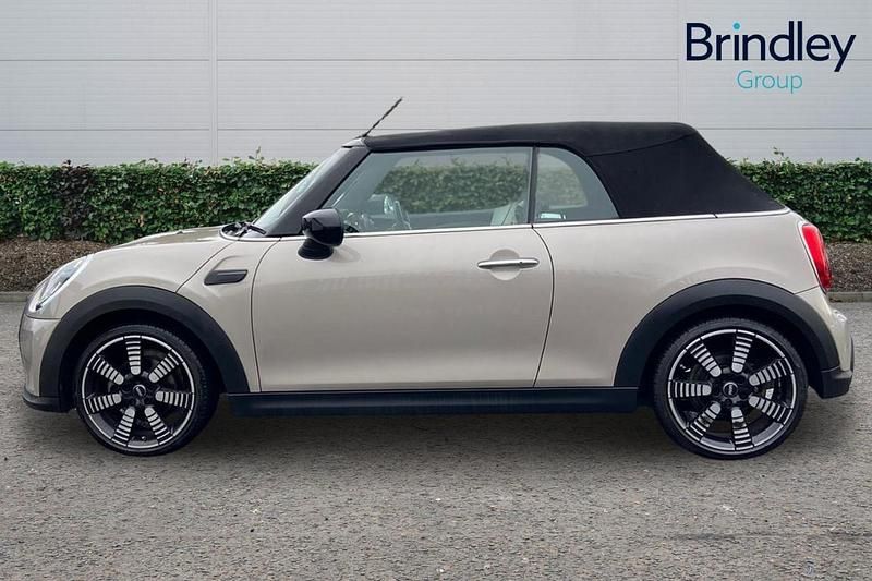 Used Mini Cooper Cabriolet Exclusive 134 HP (98 kW) 2023 Grey Cabriolet