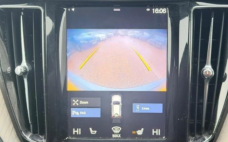 Used Volvo XC60 Inscription 235 HP (172 kW) 2019 Grey SUV