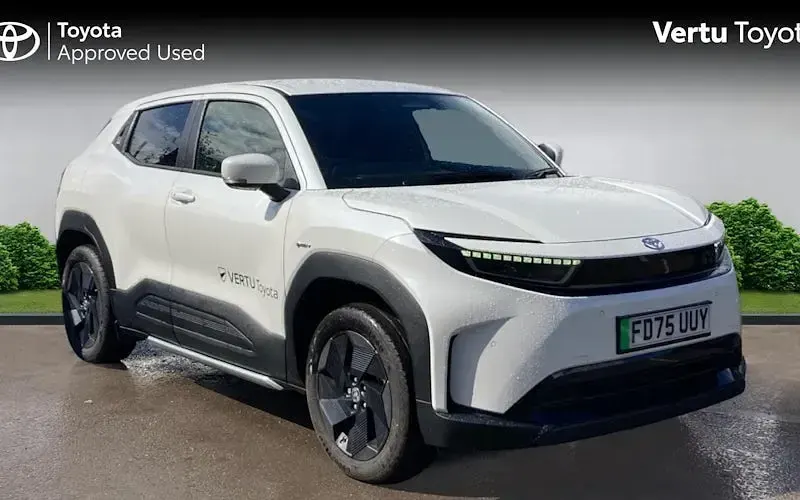 Used Toyota Urban Cruiser Design 127 kW (174 HP) 2025 SUV