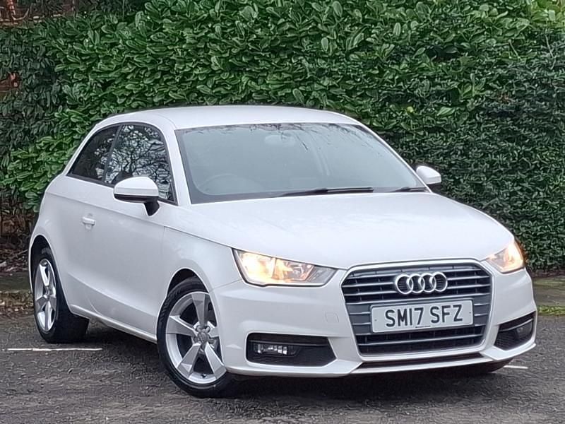 Used Audi A1 Sport 95 HP (69 kW) 2017 White Hatchback