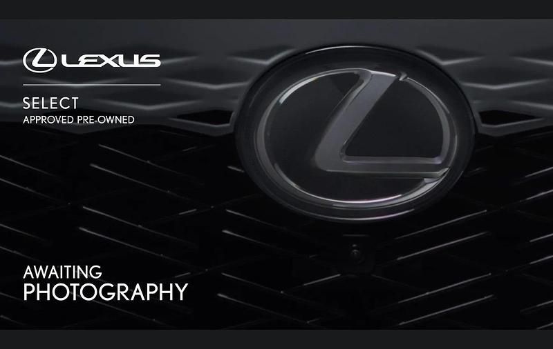 Used Lexus CT200h 134 HP (98 kW) 2017 Red Hatchback