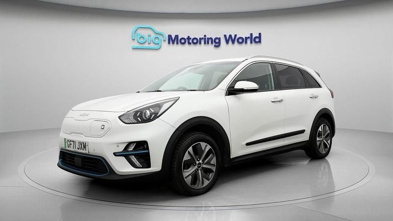 Used Kia e-Niro 147 kW (201 HP) 2021 White SUV