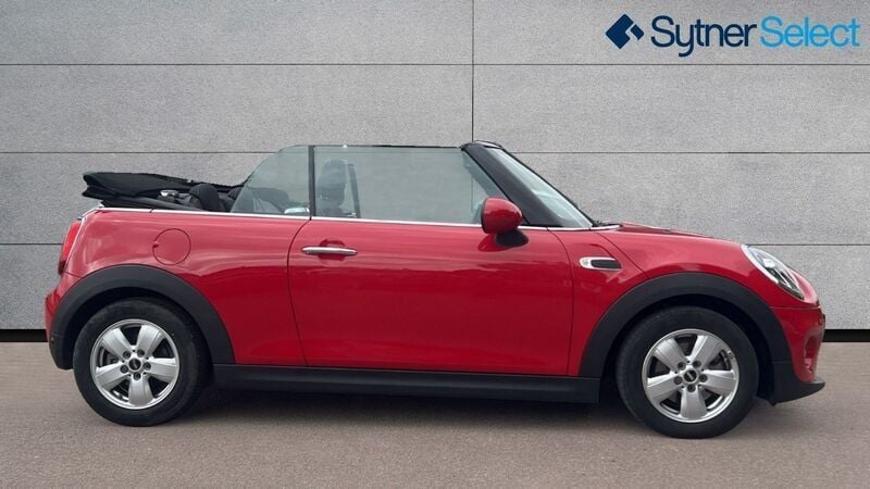 Used Mini Cooper Classic 136 HP (100 kW) 2019 Red Hatchback